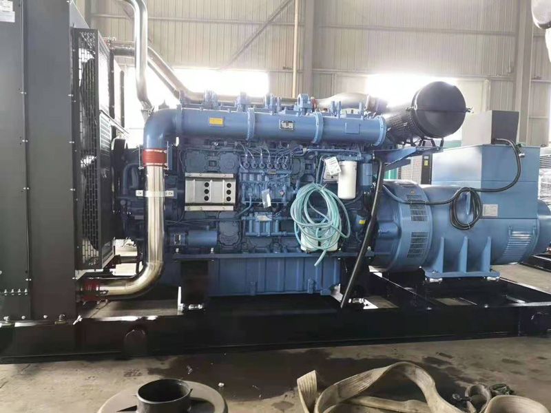 玉柴800KW發(fā)電機組